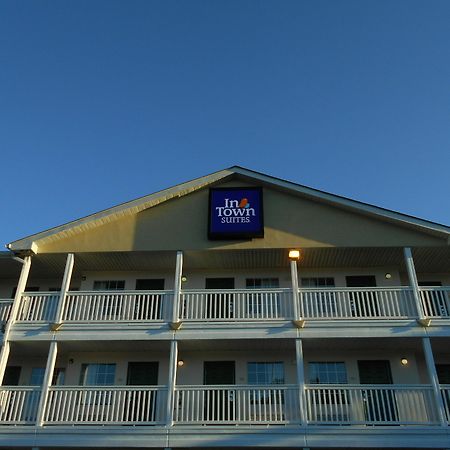 Sun Suites Of Chesapeake Exterior foto